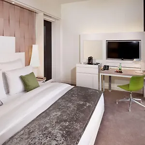 melia.vienna-besthotels.com/